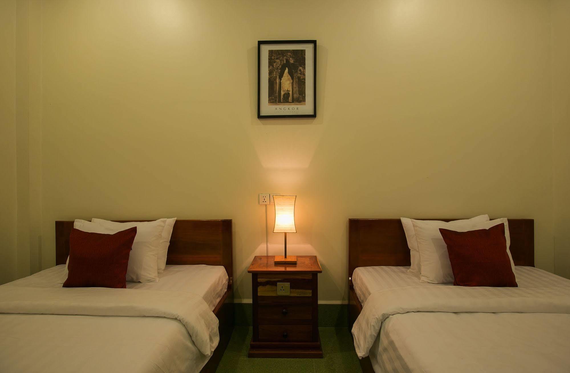Friendly Angkor Boutique Otel Siem Reap Dış mekan fotoğraf