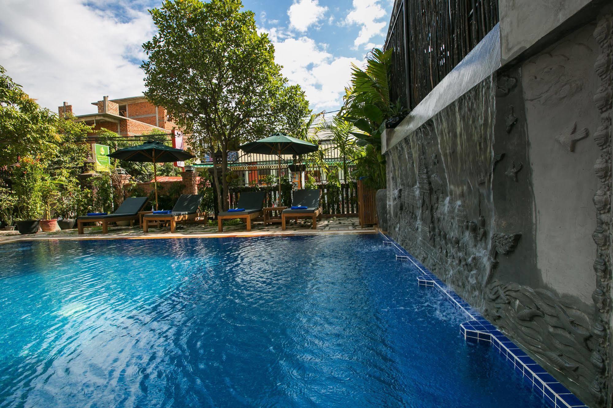 Friendly Angkor Boutique Otel Siem Reap Dış mekan fotoğraf