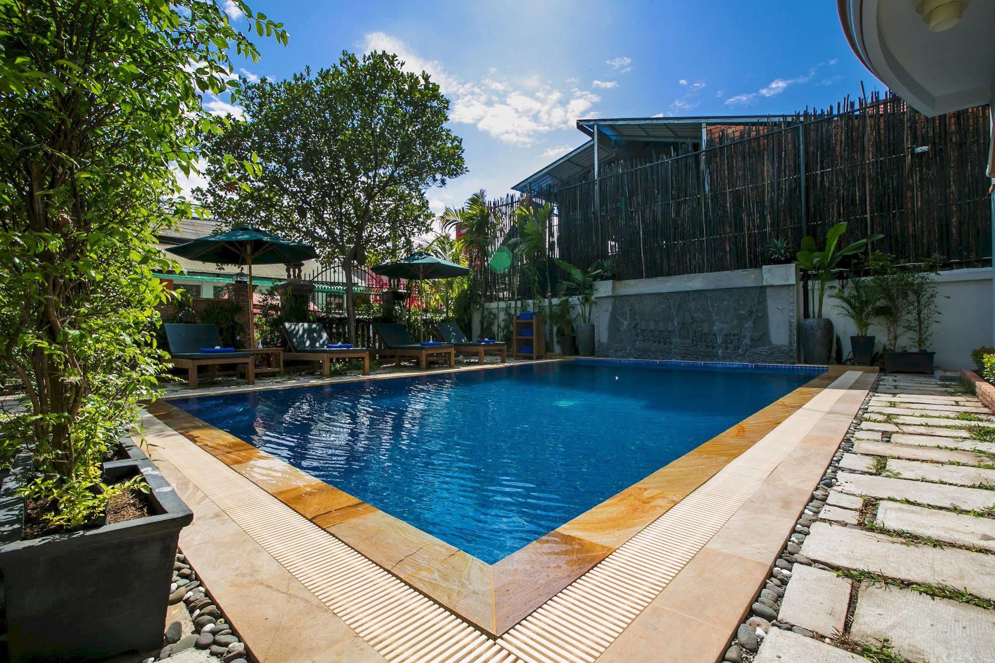 Friendly Angkor Boutique Otel Siem Reap Dış mekan fotoğraf